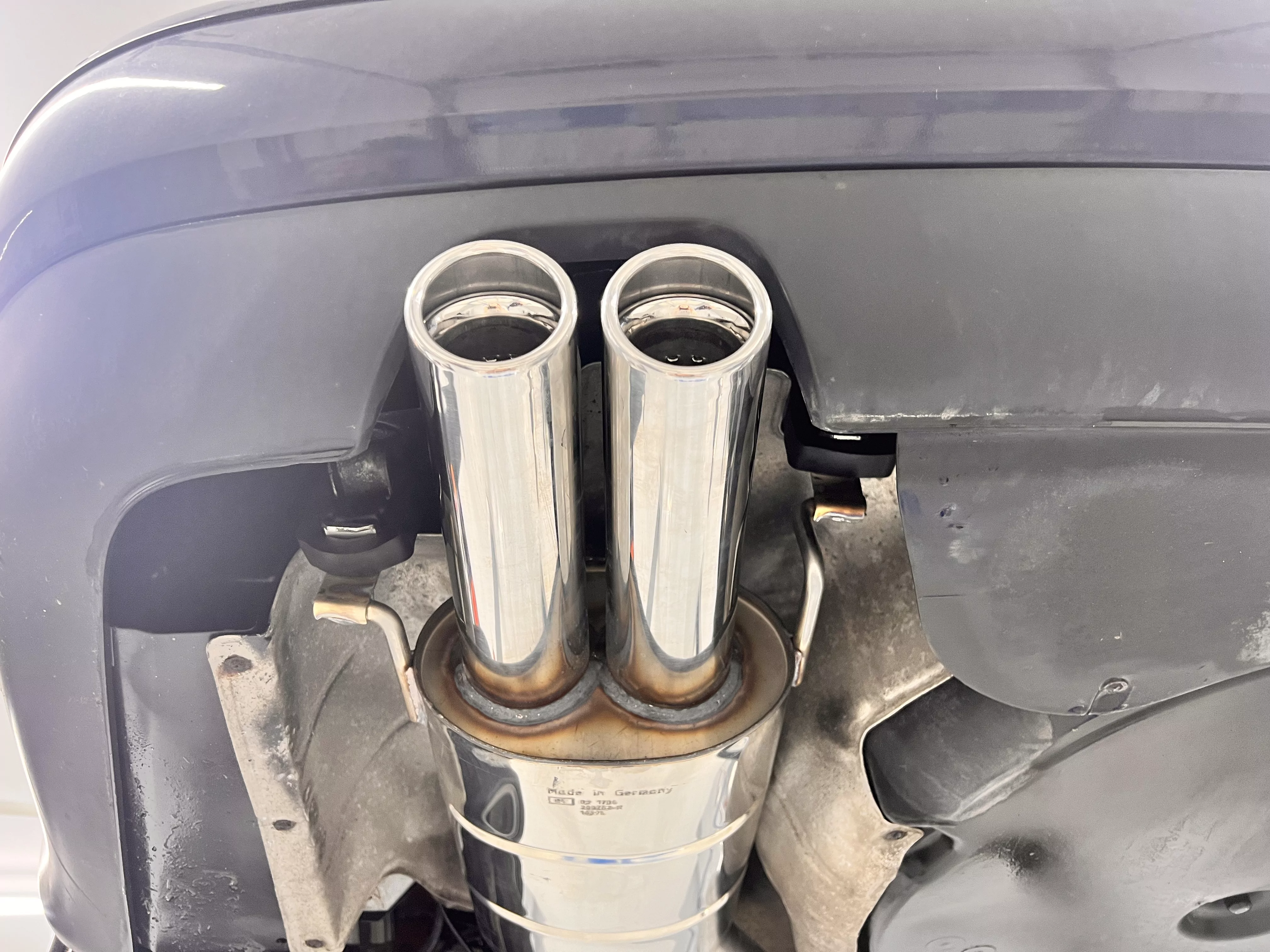 Audi A8/ S8 Typ D2 - ohne Anhängerkupplung Endschalldämpfer - 2x76 Typ 17