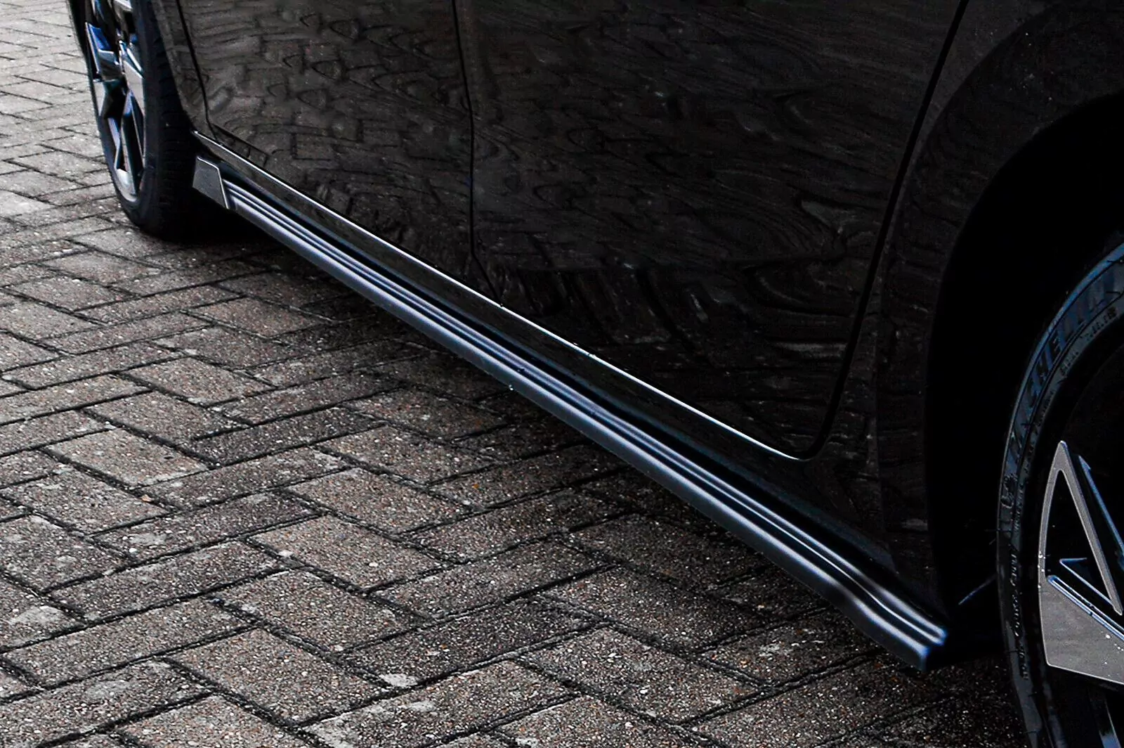 CUP Seitenschweller aus ABS mit Wing vorn für Opel Astra L