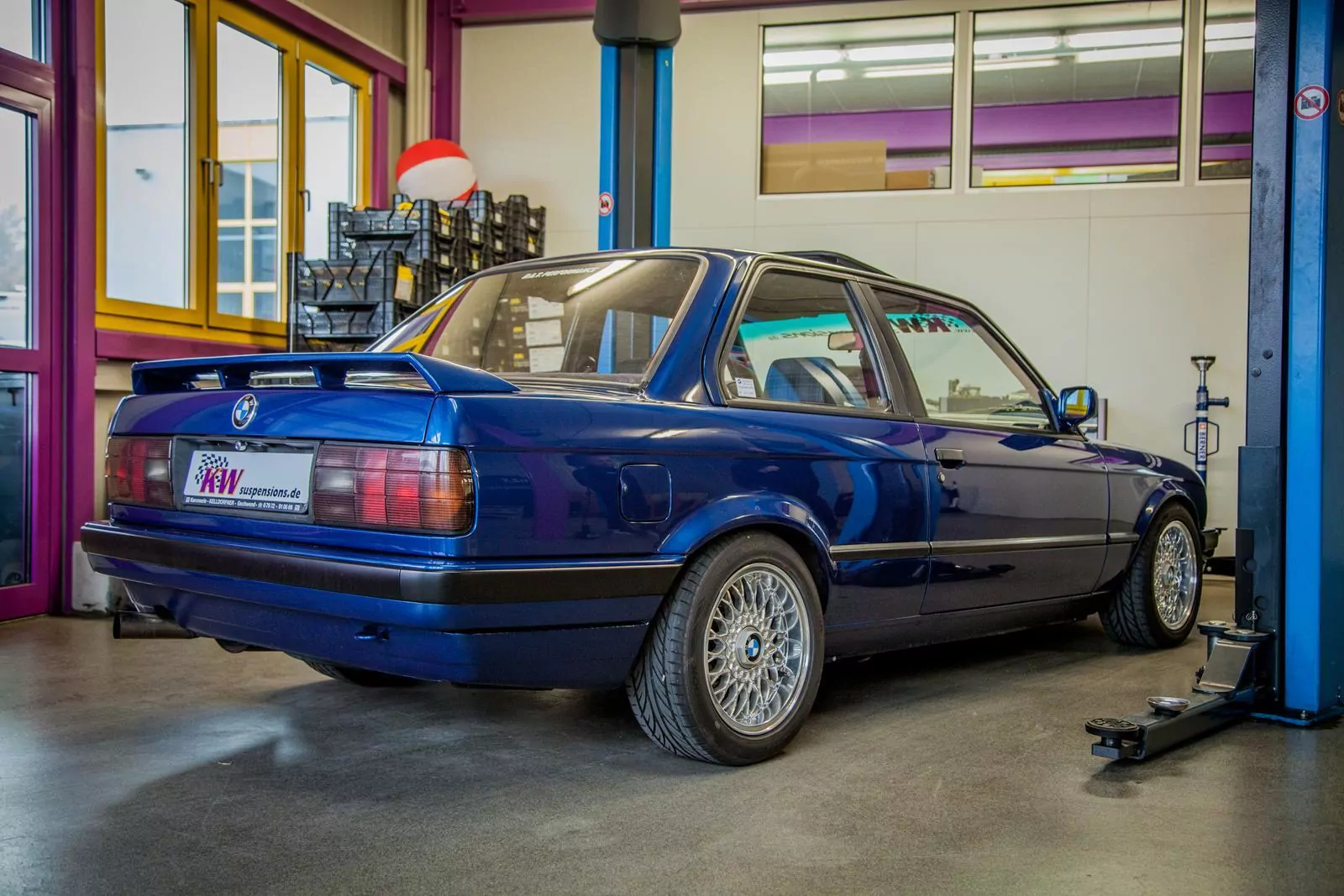 KW Gewindefahrwerk V1 (VA Federbeine im Austausch) BMW 3er Touring (E30) 3/1, 3/A 07/1987-10/1994