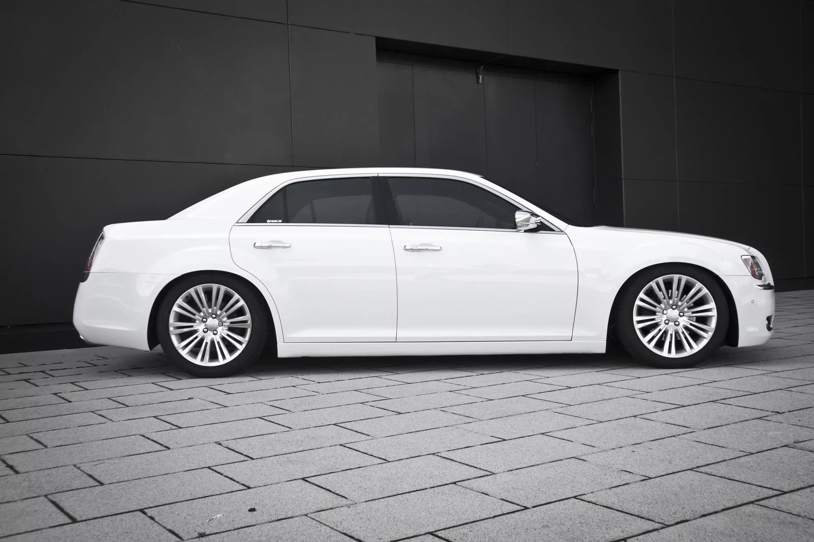 KW Gewindefahrwerk V1 inox DODGE CHARGER 01/2011-