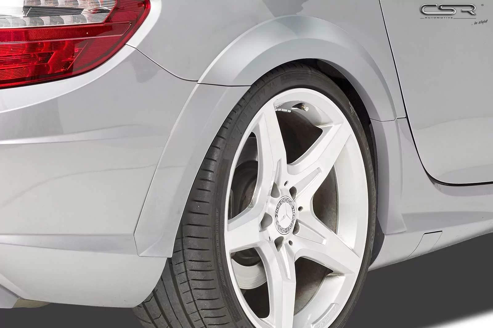 Kotflügelverbreiterung hinten für Mercedes Benz SLK / SLC R172 VB018