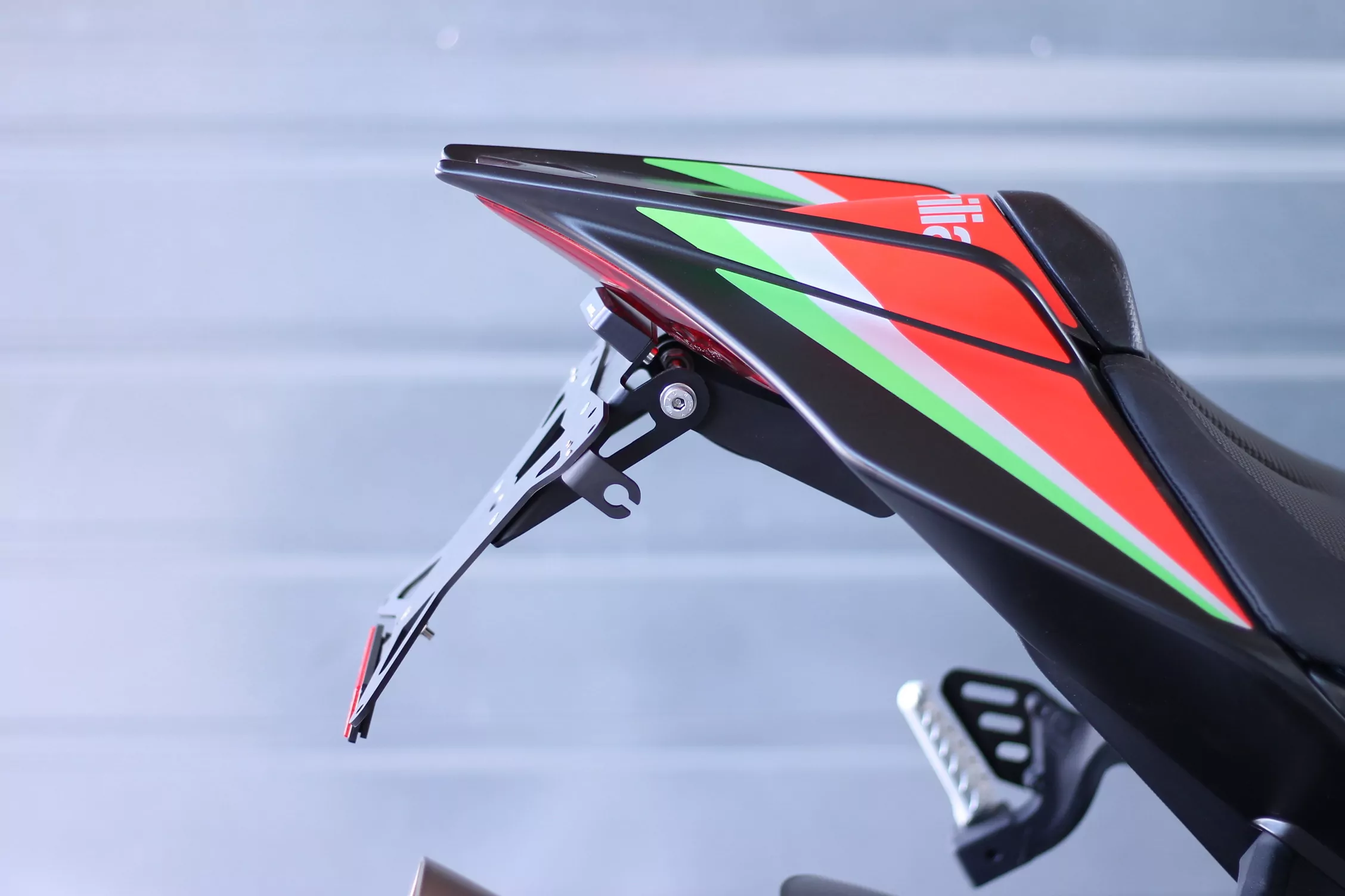 Kurzes Heck - Kennzeichenträger - Kennzeichenhalter für Aprilia RSV4 1000 RR ab 2017