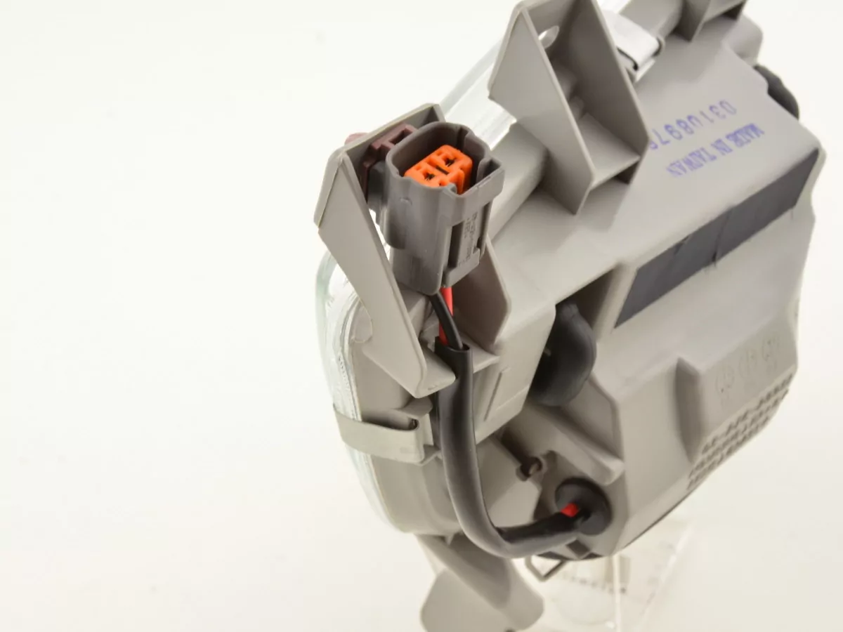 Verschleißteile Nebelscheinwerfer links Mazda 323 Bj. 01