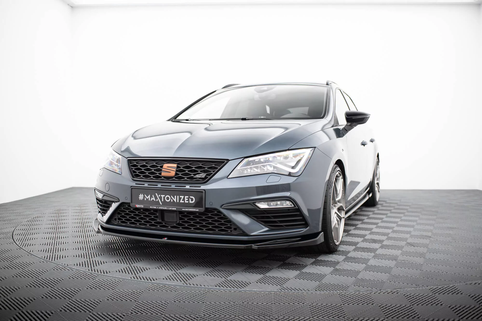 Front Ansatz Passend Für Passend Für V.5 Seat Leon Cupra / FR Mk3 FL Schwarz Hochglanz Schwarz Hochglanz