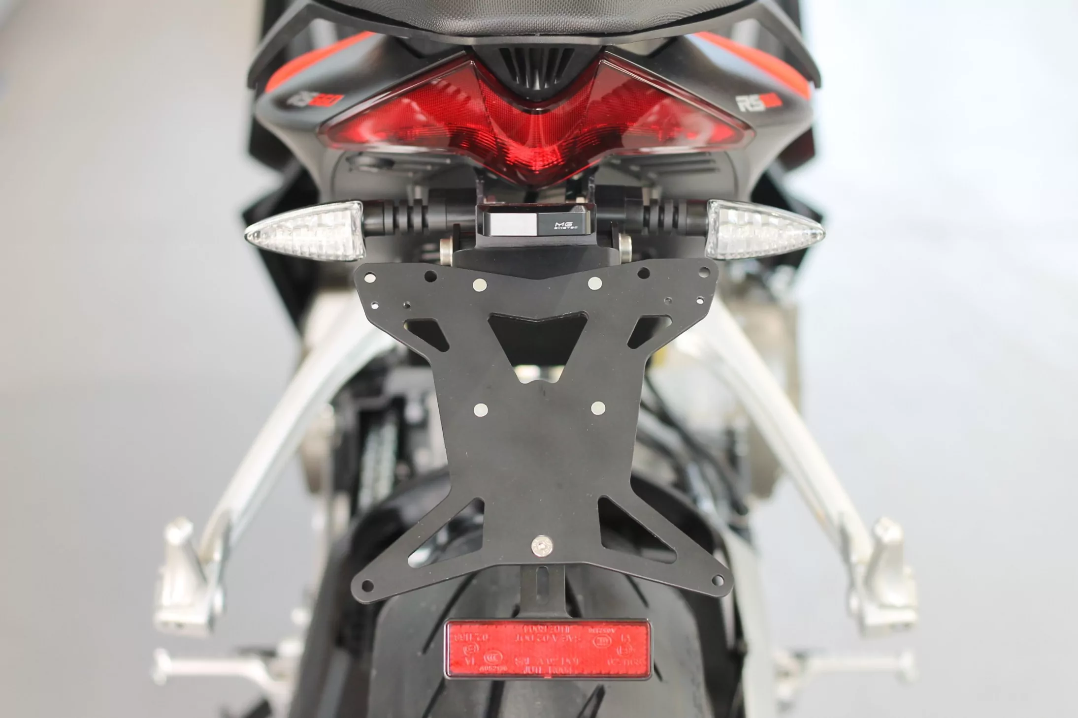MG Biketec Kennzeichenhalter für Aprilia RS 660 / Limited edition ab 2021