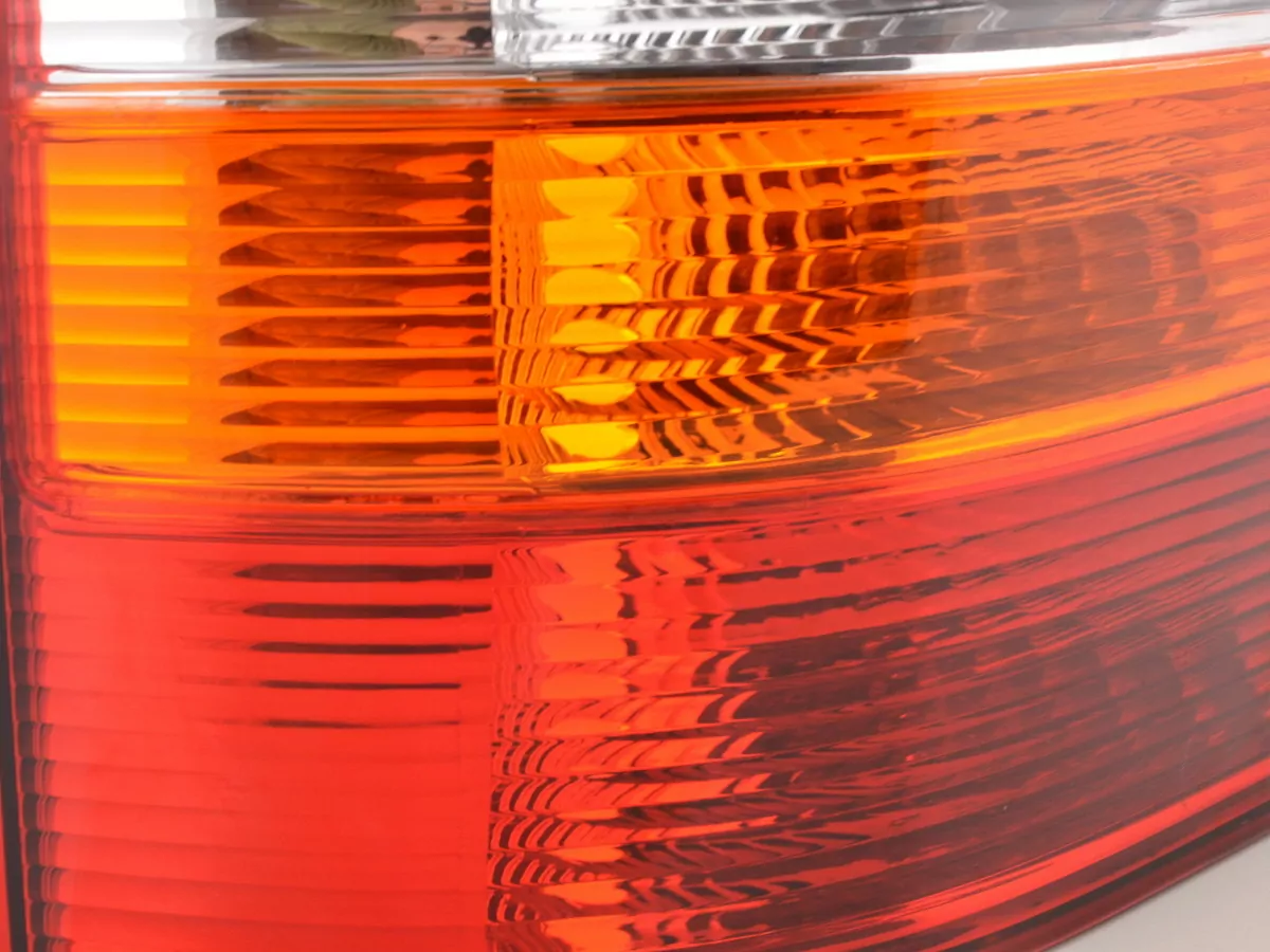 Verschleißteile Rückleuchte links VW T5 Bj. 03