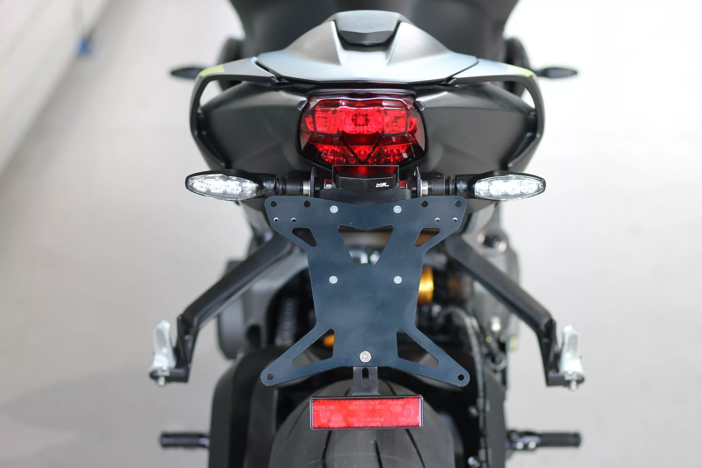 Kurzes Heck - Kennzeichenträger - Kennzeichenhalter für Triumph Daytona 675 ab 2013-2016