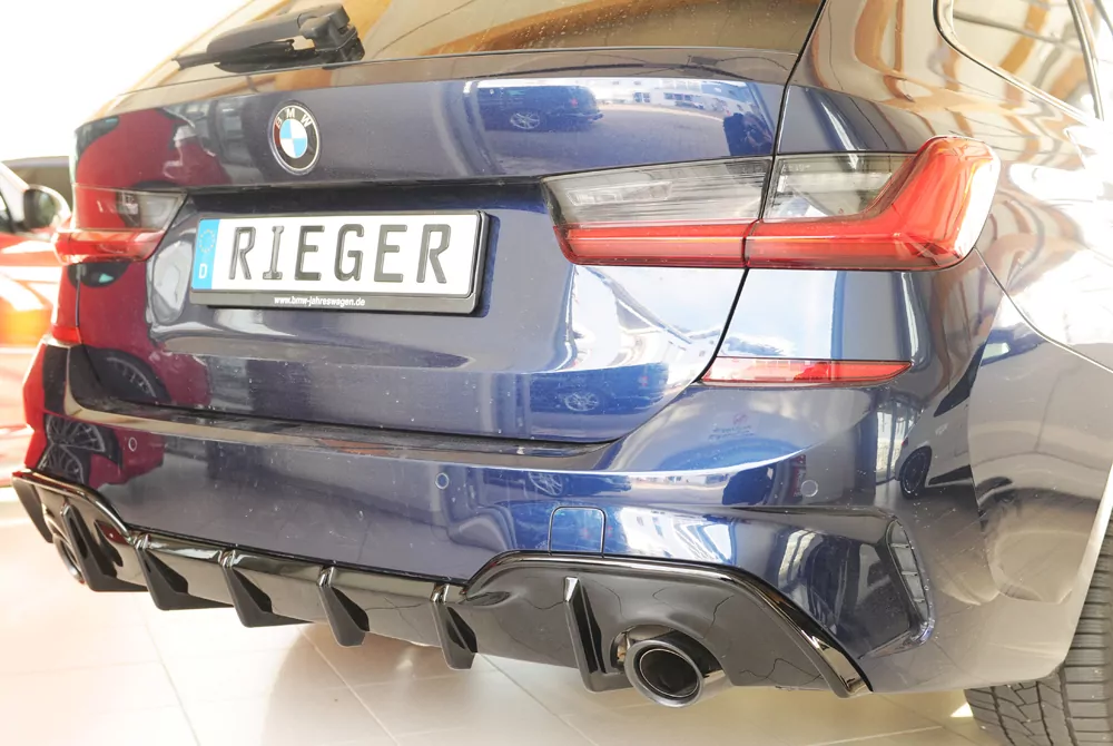 Rieger Heckeinsatz (für Fzg. mit AHK) glanz schwarz für BMW 3er G20  (G3L) Lim. 03.19-06.22 (bis Facelift)
