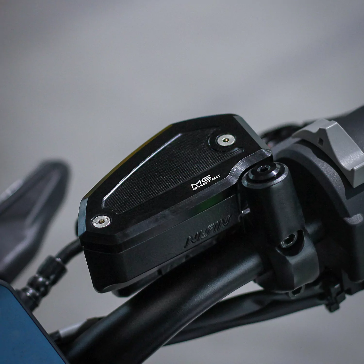 MG Biketec Behälterdeckel- Bremsflüssigkeit vorne für Kawasaki Z 650 ab 2023 - 2025