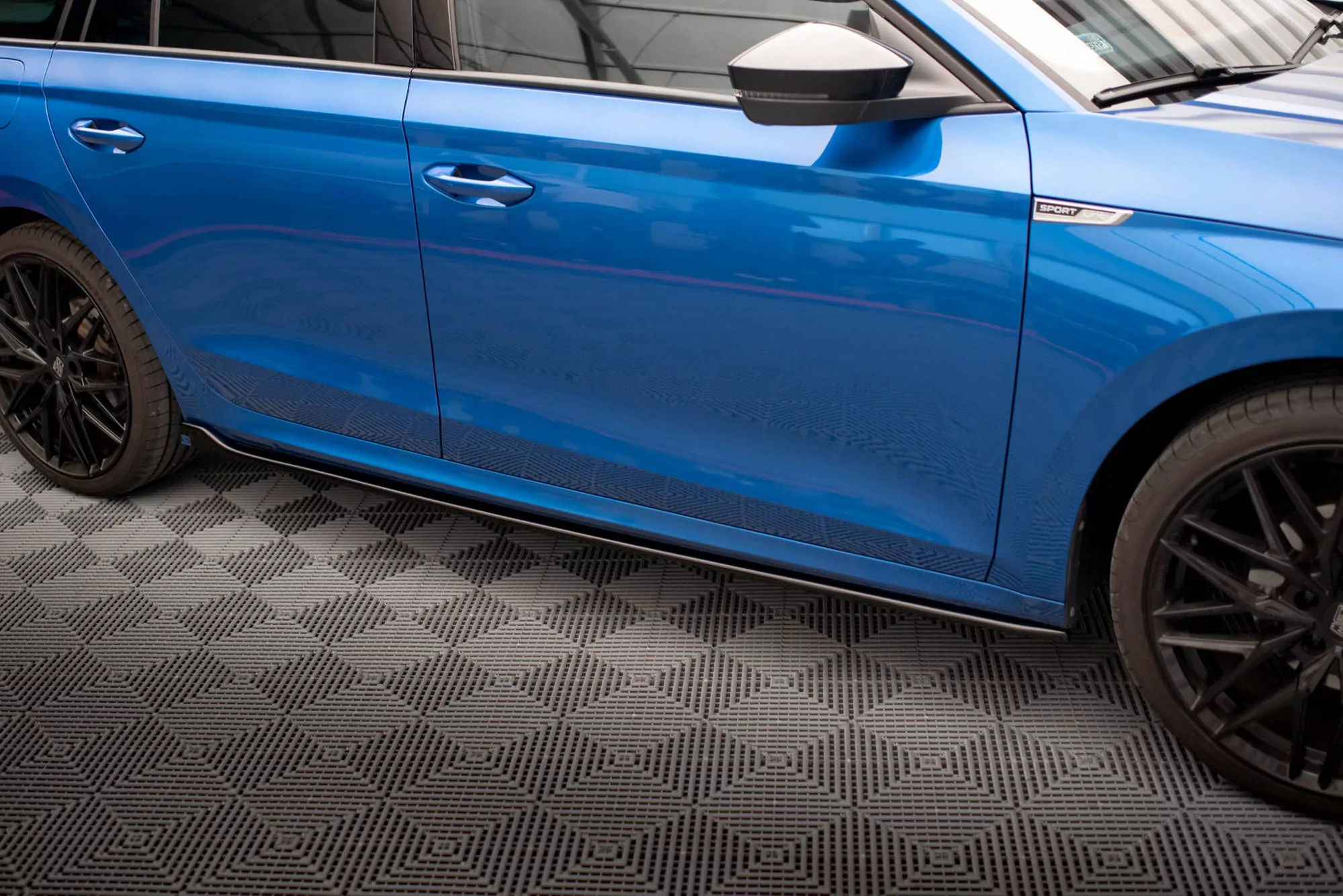 Seitenschweller Ansatz Passend Für V.1 Skoda Octavia Mk4  Schwarz Hochglanz