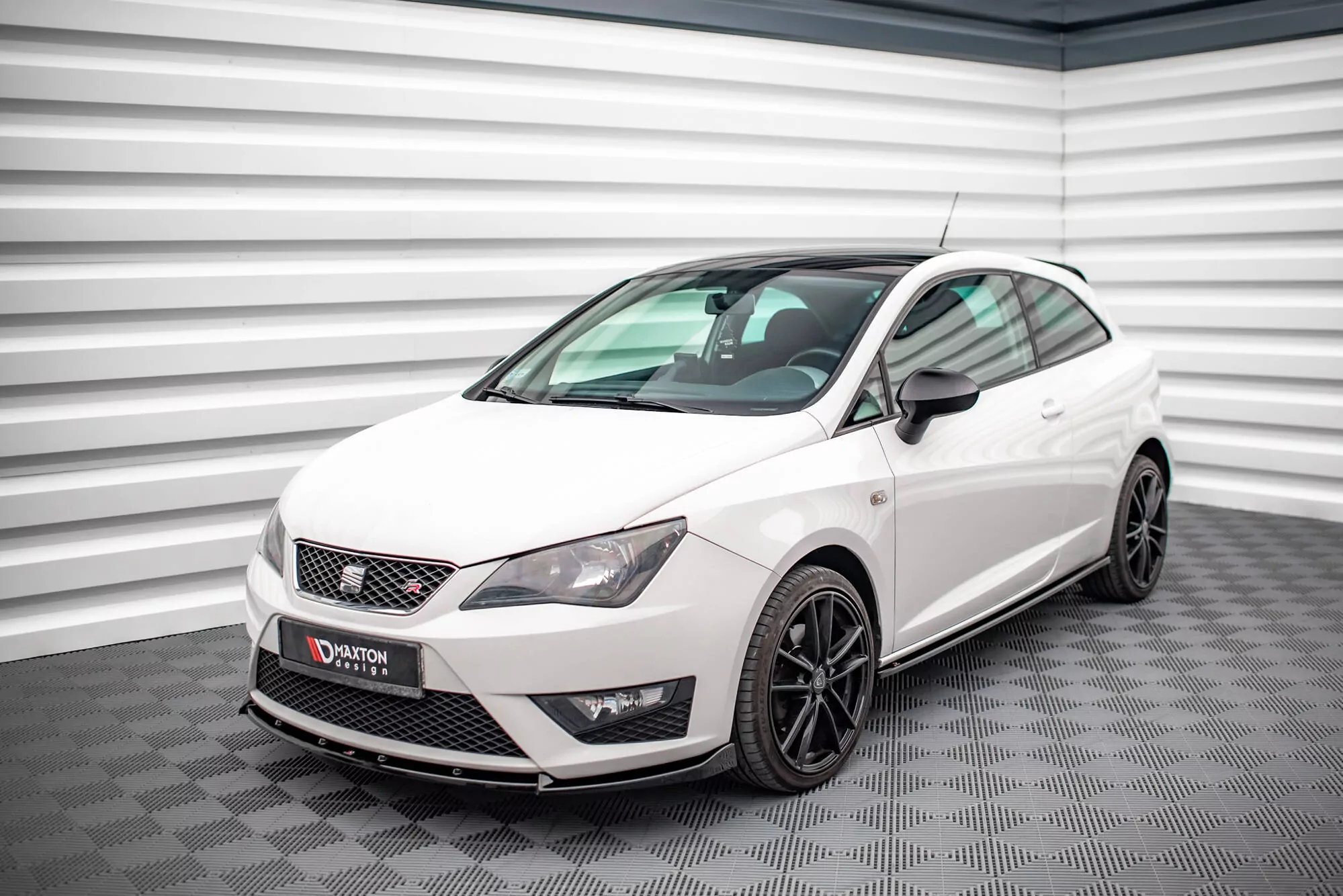 Front Ansatz V.2 Für Seat Ibiza FR SC Mk4 Facelift Schwarz Hochglanz