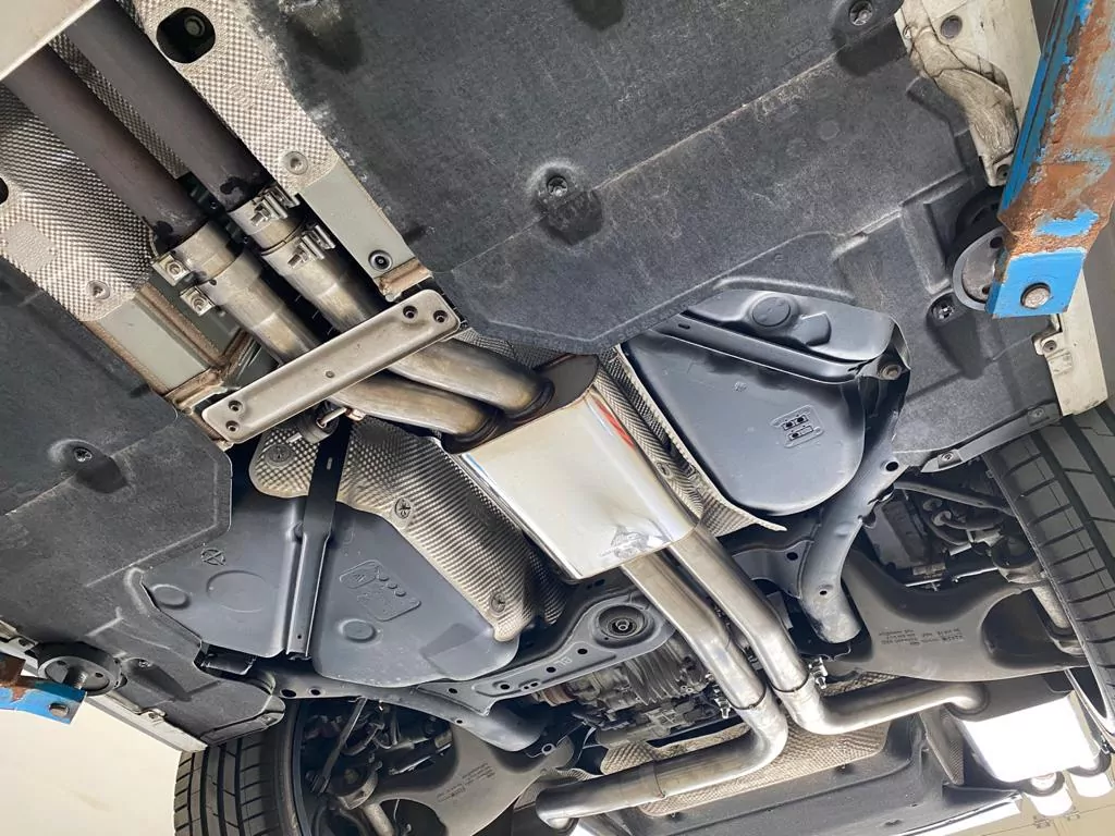 Audi S8 Typ 4H  Vorschalldämpfer