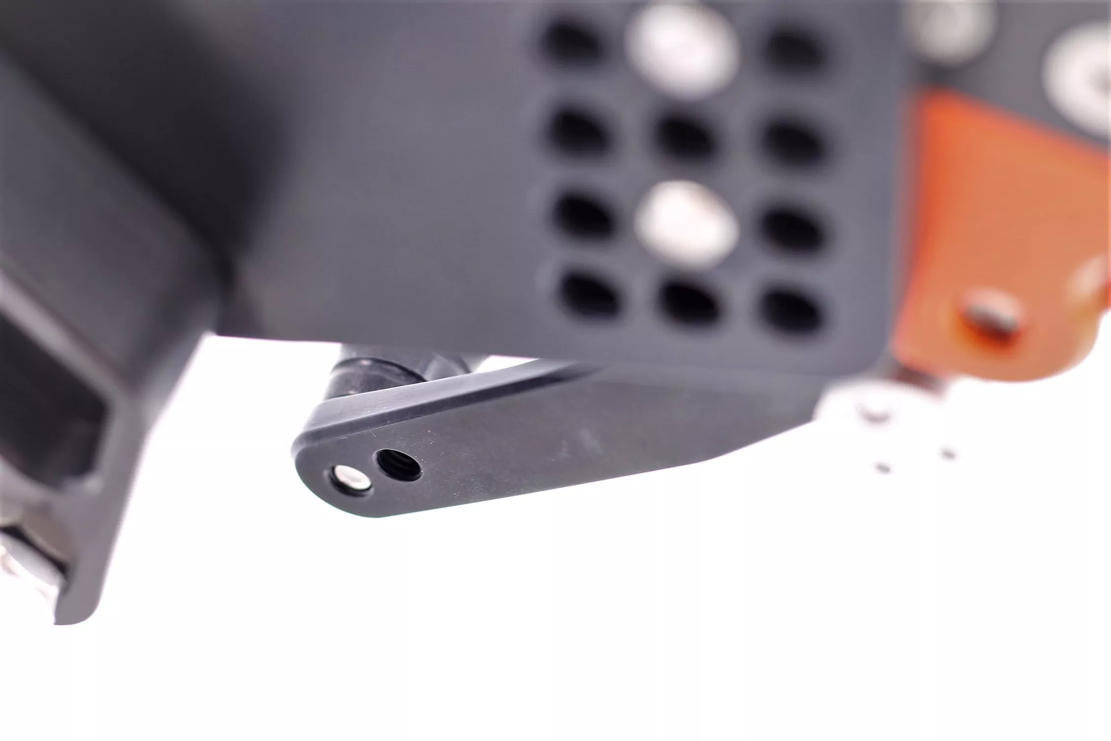 MG Biketec Sportfussrastenanlage / Rastenanlage / Fußrastenanlage mit ABE, gültig in D - A - CH für KTM 125 Duke ab 2020-2023