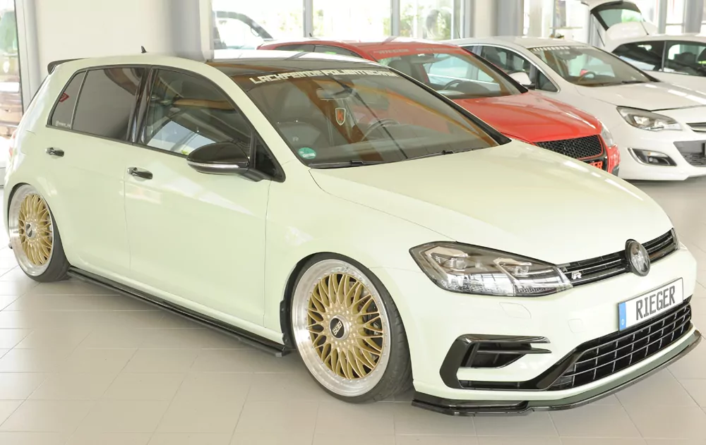 Rieger Seitenschweller rechts ansatz (ca. 19mm) matt schwarz für VW Golf 7 R-Line 5-tür. 02.17- (ab Facelift)