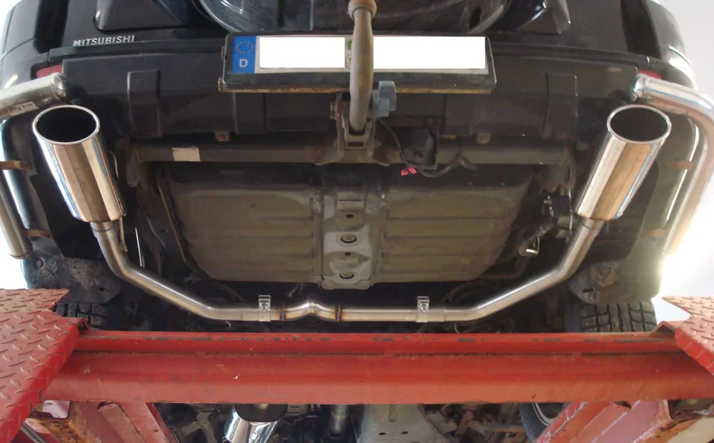 Mitsubishi Pajero IV - V80  Halbanlage ab Kat Ausgang rechts/links - 140x90 T32 rechts/links