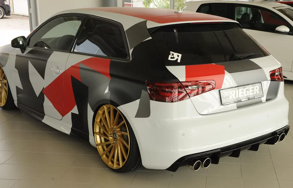 Rieger Heckeinsatz für Audi A3 (8V) - 5-tür. (Sportback 8VA) 07.12-08.16 (bis Facelift) schwarz glanz