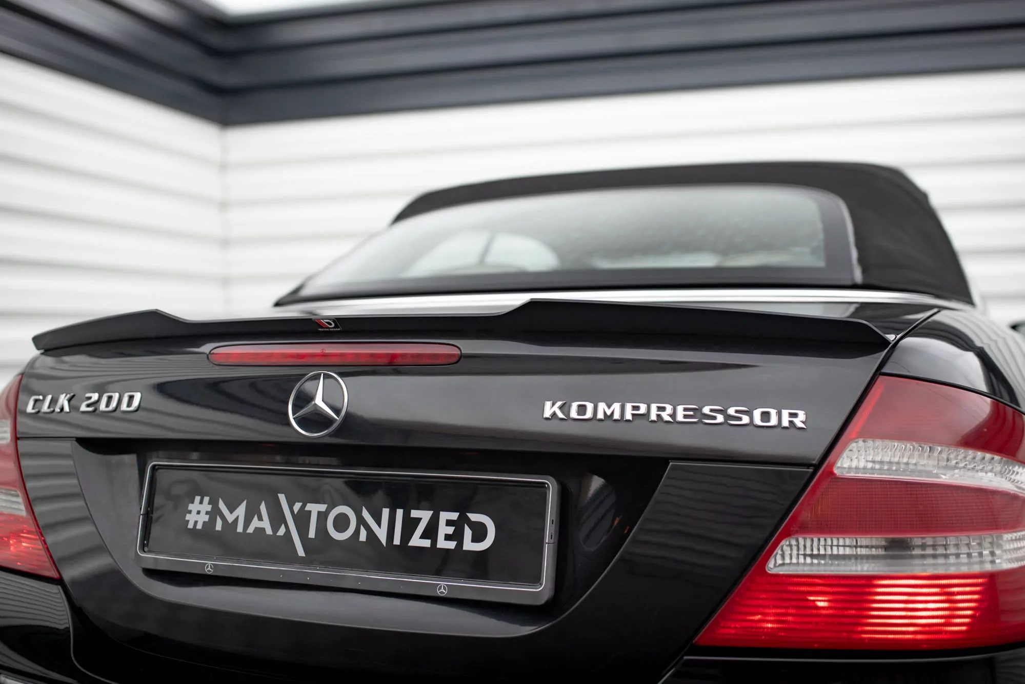 Spoiler CAP Für 3D Mercedes-Benz CLK Cabriolet A209 Schwarz Hochglanz