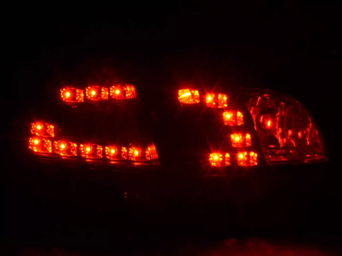 LED Rückleuchten Set Audi A4 Avant Typ 8E Bj. 04-08 schwarz