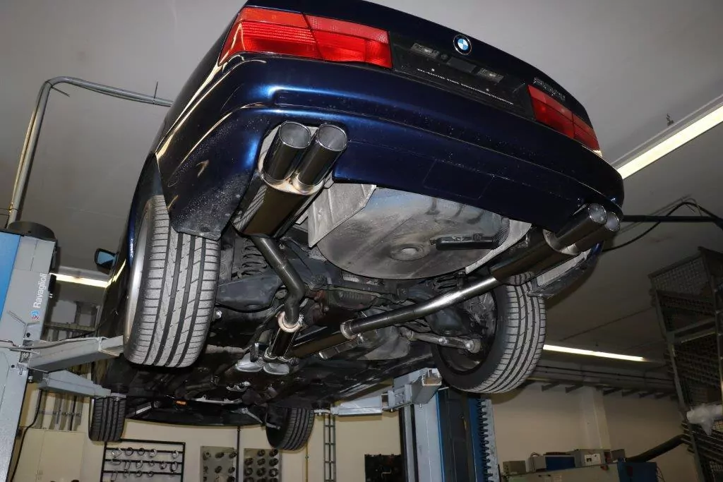 BMW E31 850i  Endschalldämpfer rechts/links - 2x93x79 Typ 70 rechts/links