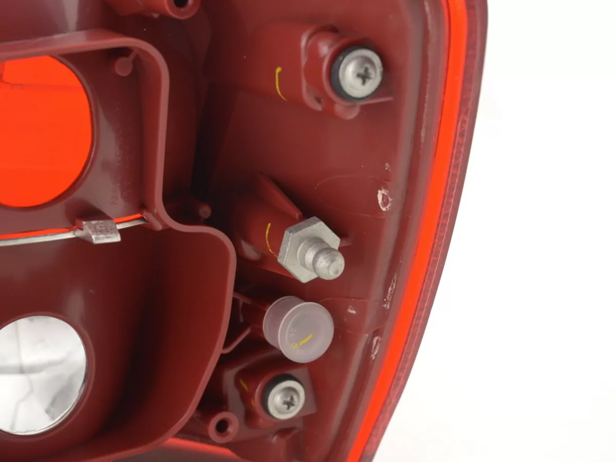 Verschleißteile Rückleuchte links Audi A6 Avant (4G) Bj. 2010-