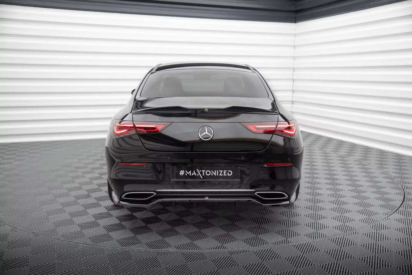 Hinten Splitter (mit Einem Vertikalem Balken) Mercedes-Benz CLA Coupe C118 Schwarz Hochglanz