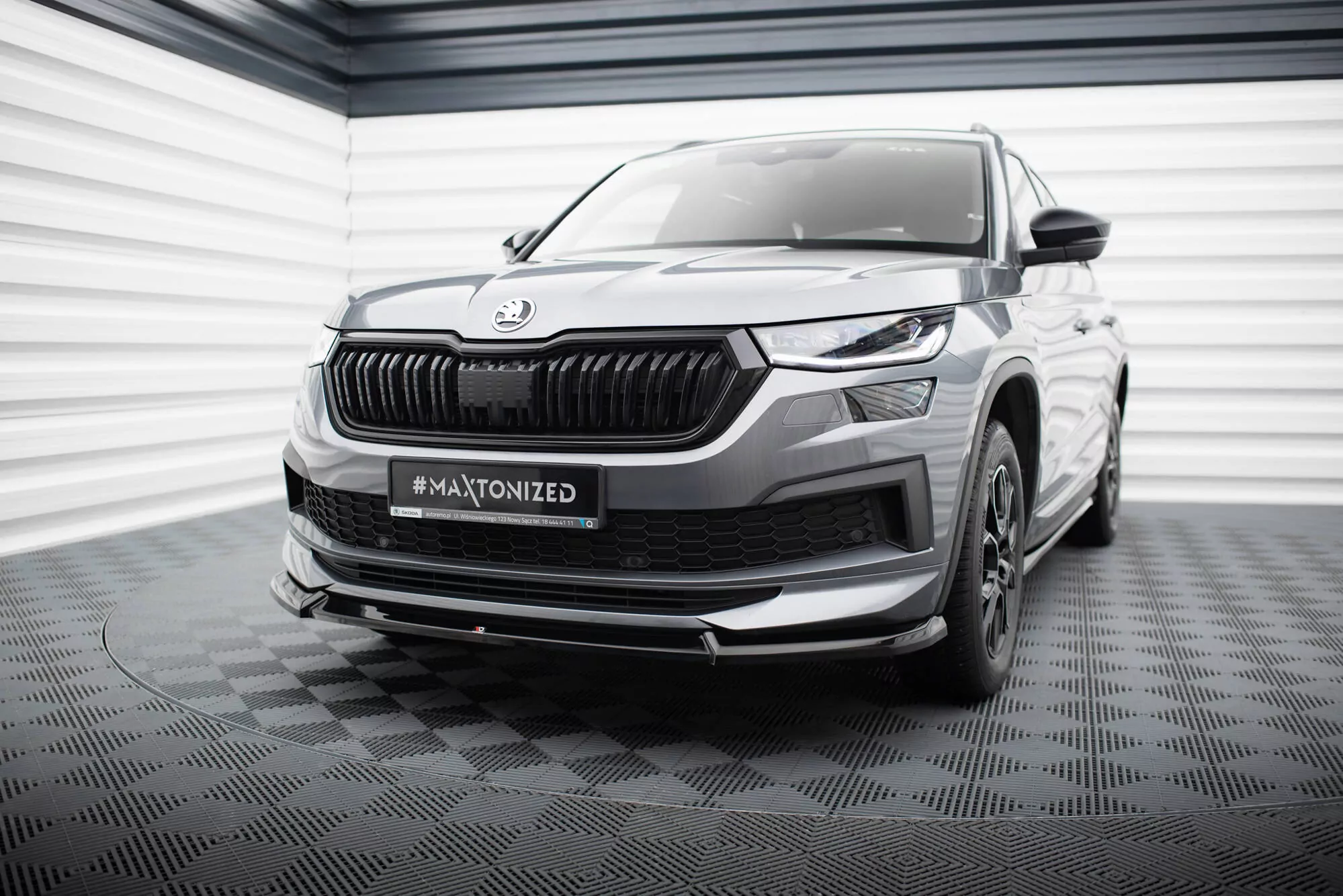 Front Ansatz V.1 Für Skoda Kodiaq Sportline Mk1 Facelift Schwarz Hochglanz