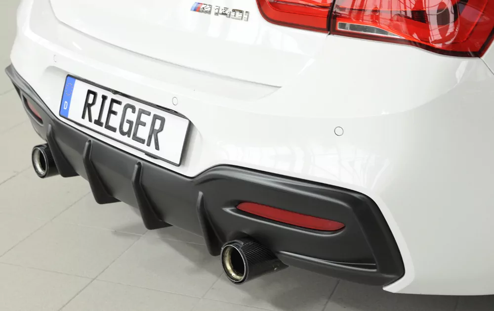 Rieger Heckeinsatz für BMW 1er F21  (1K2) | Lim. / 2-tür. 05.2015- (ab Facelift) LCI nur für M-Paket-Heckschürze, nur M135i / M140i