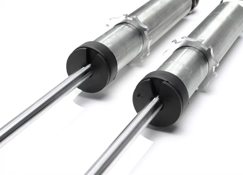 TA Technix Gewindefahrwerk - Deep Version passend für - Audi A3 (8P)/ Seat Altea, Leon, Toledo III (1P/5P)/ Skoda Octavia, Superb (3Z/3T)/ VW Beetle , Eos, Golf V+VI, Golf Cabriolet, Golf Plus, Jetta III+IV, Passat, Passat CC, CC, Scirocco, Touran