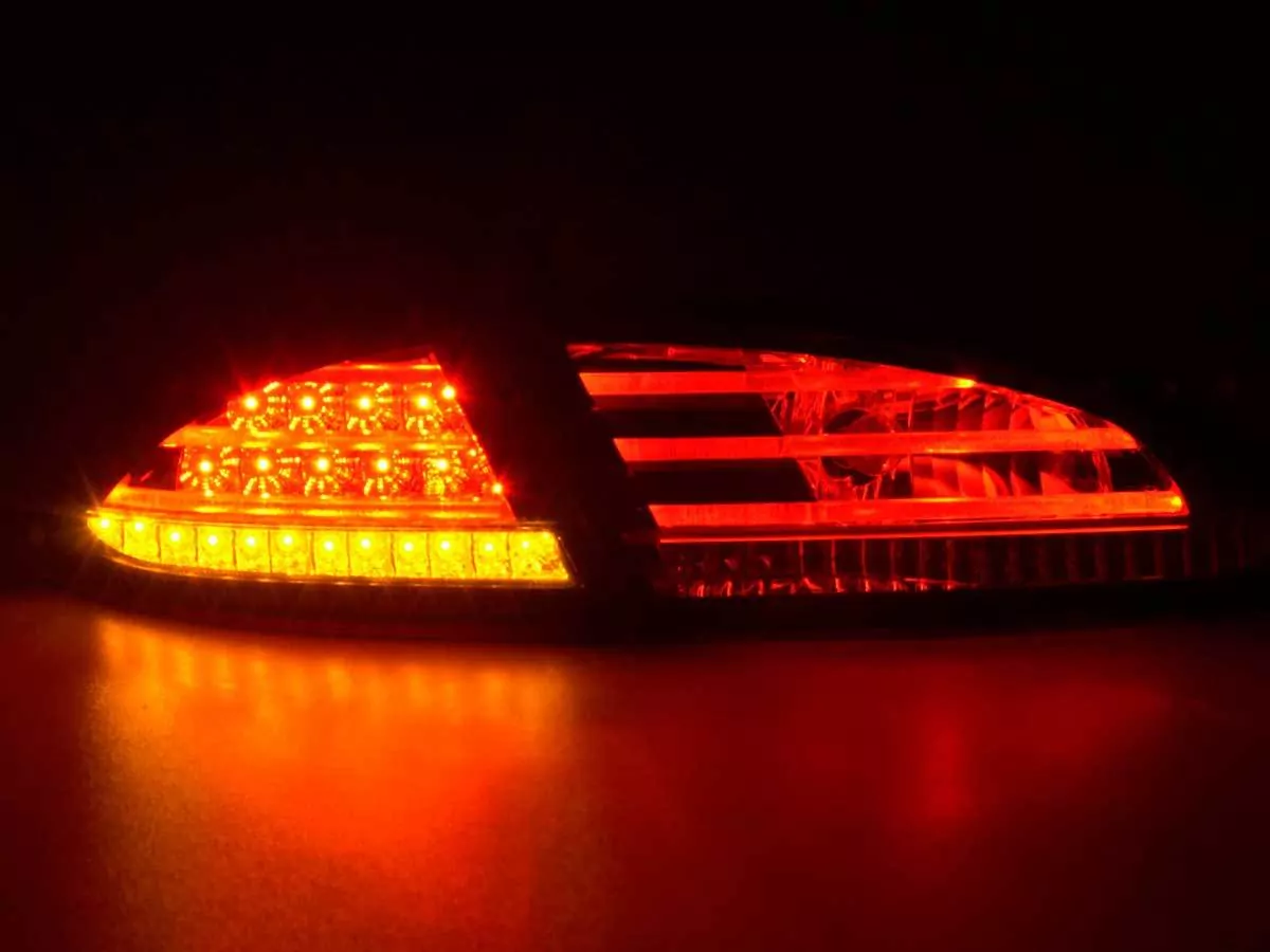 LED Rückleuchten Set Seat Leon Typ 1P Bj. 05-09 rot/klar
