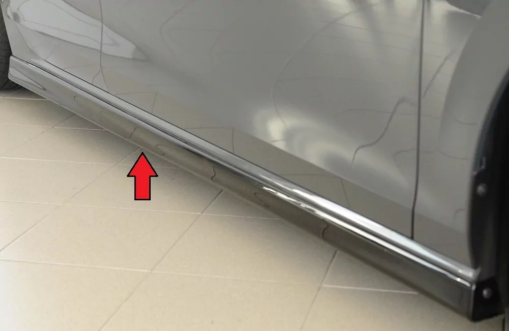 Rieger Seitenschweller rechts  (XS) glanz schwarz für VW Golf 8 GTI 5-tür. 08.20-03.24 (bis Facelift)