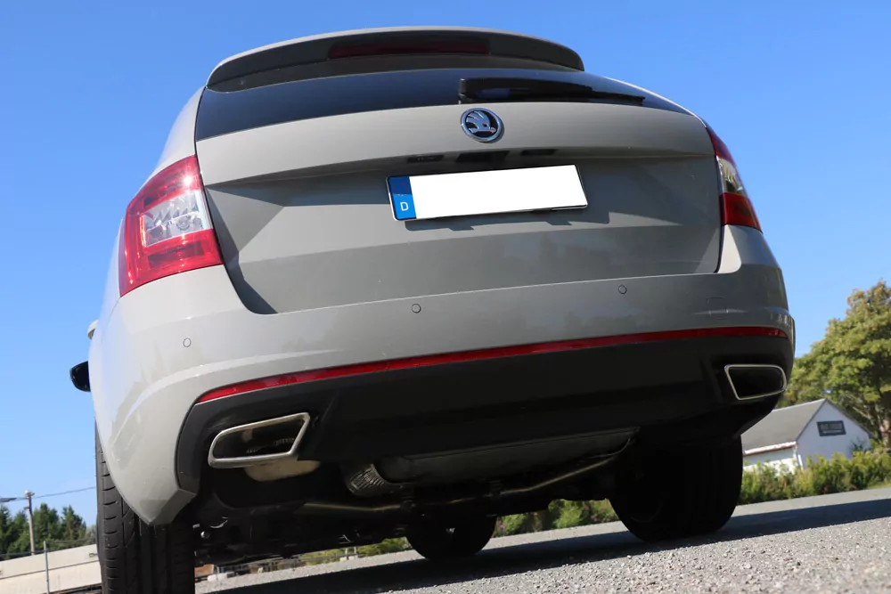 Skoda Octavia 5E RS - TDI - 4x4 mit Diesel-Endrohrblenden  Halbanlage rechts/links ab Kat - Austritt der Endrohre in den originalen Diesel-Endrohrblenden