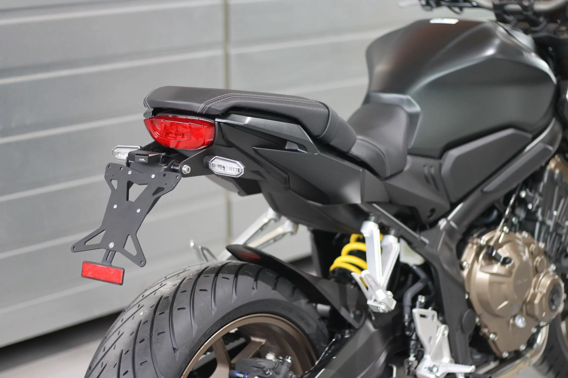 MG Biketec Kennzeichenhalter für Honda CB 650 R ab 2021 bis 2023