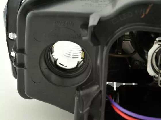 Verschleißteile Scheinwerfer links Audi A4 (Typ 8E) Bj. 00-04