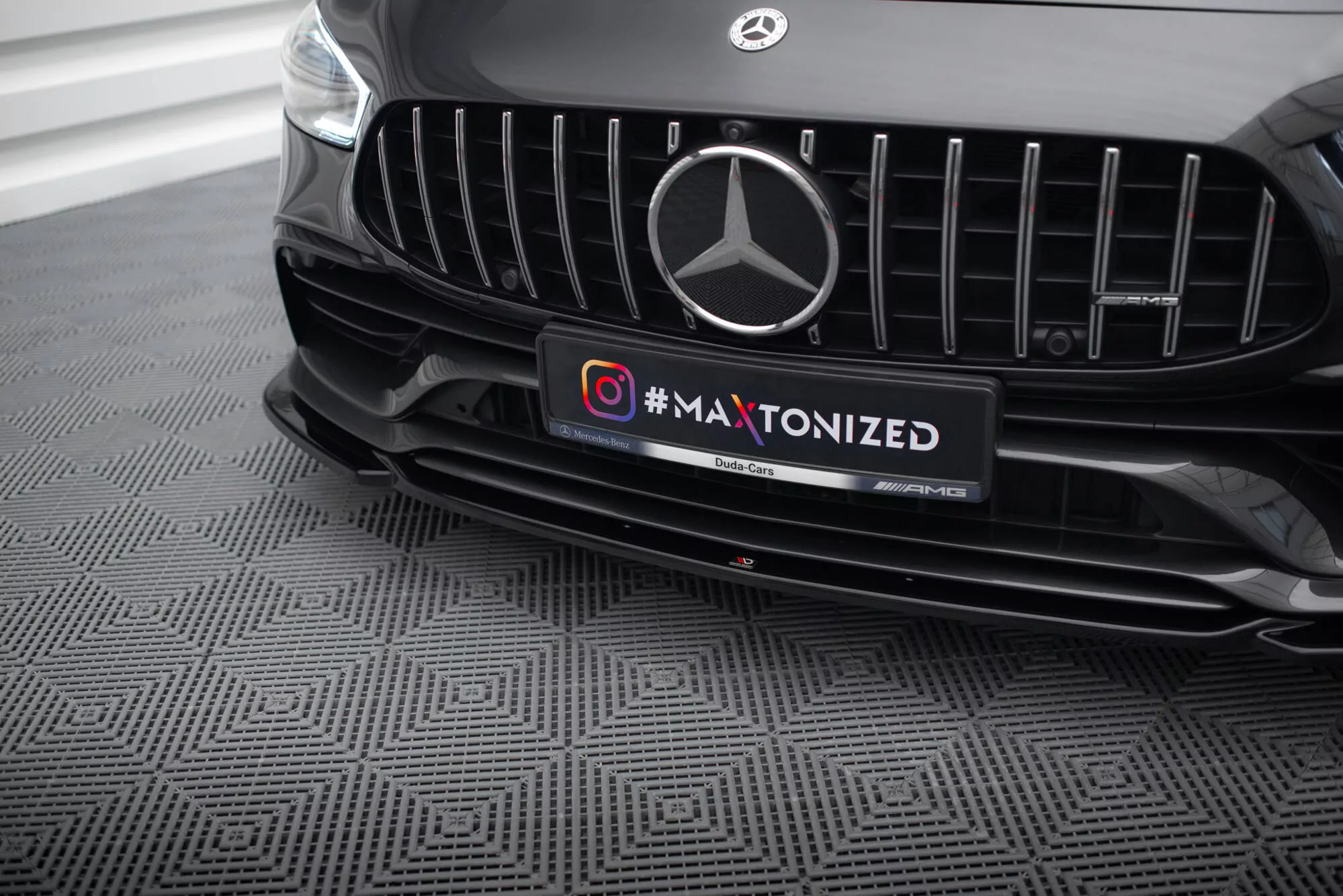 Front Ansatz V.1 Für Mercedes-AMG GT 53 4-Door Coupe Schwarz Hochglanz