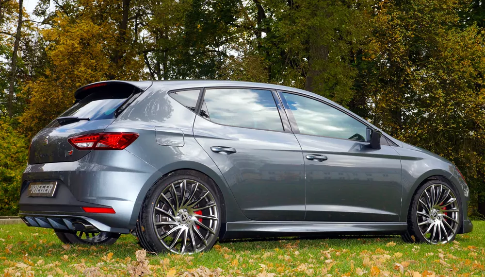 Rieger Heckeinsatz für Seat Leon Cupra (5F) - 3-tür. (SC) 03.14-12.16 (bis Facelift) carbon optik