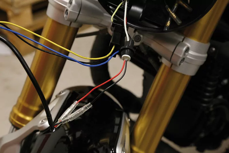 SHIN YO Glass Socket Adapter Cable For Parking Light