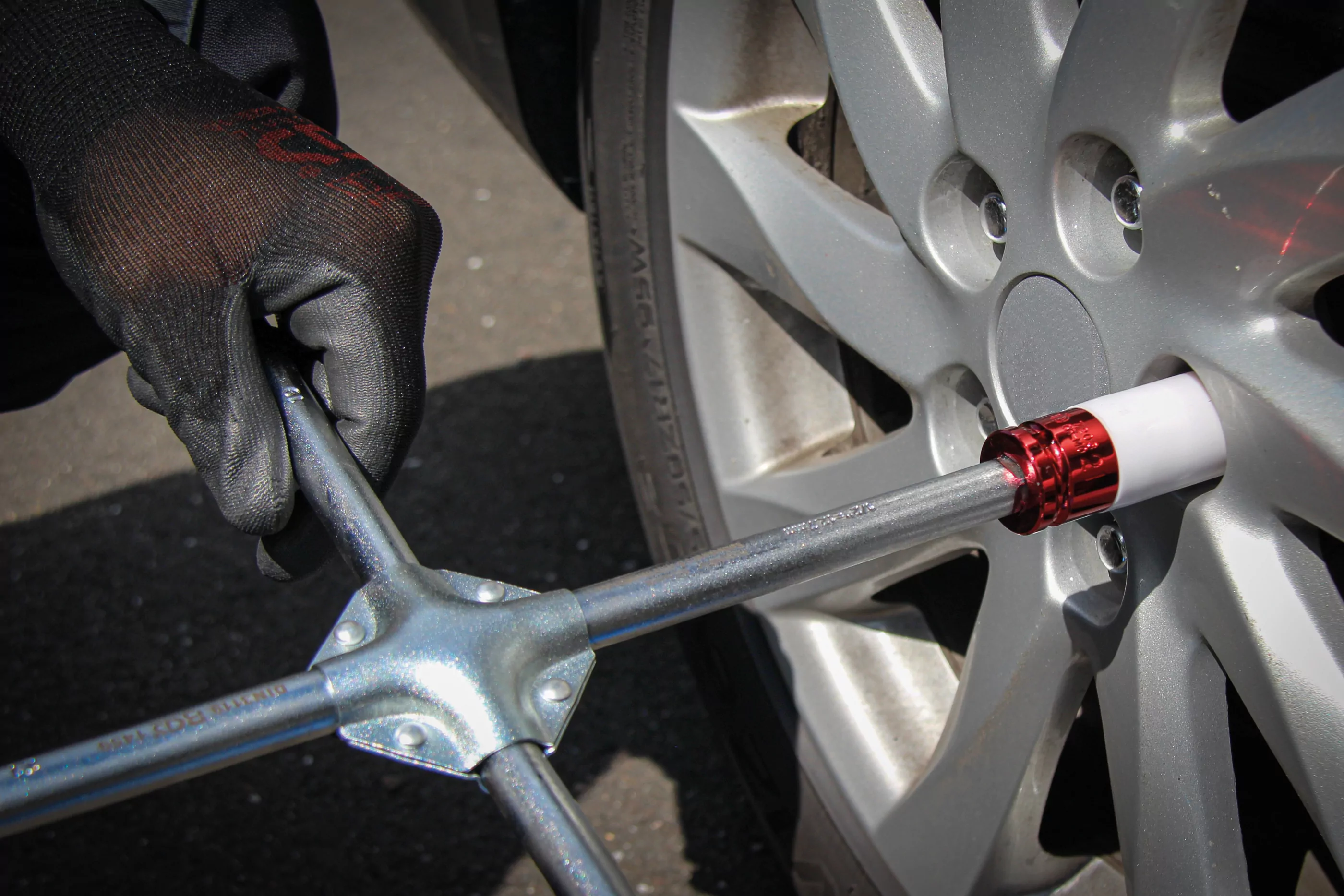 Radwechsel-Service-Satz mit Rangier-Wagenheber 1,5 t | 10-tlg.