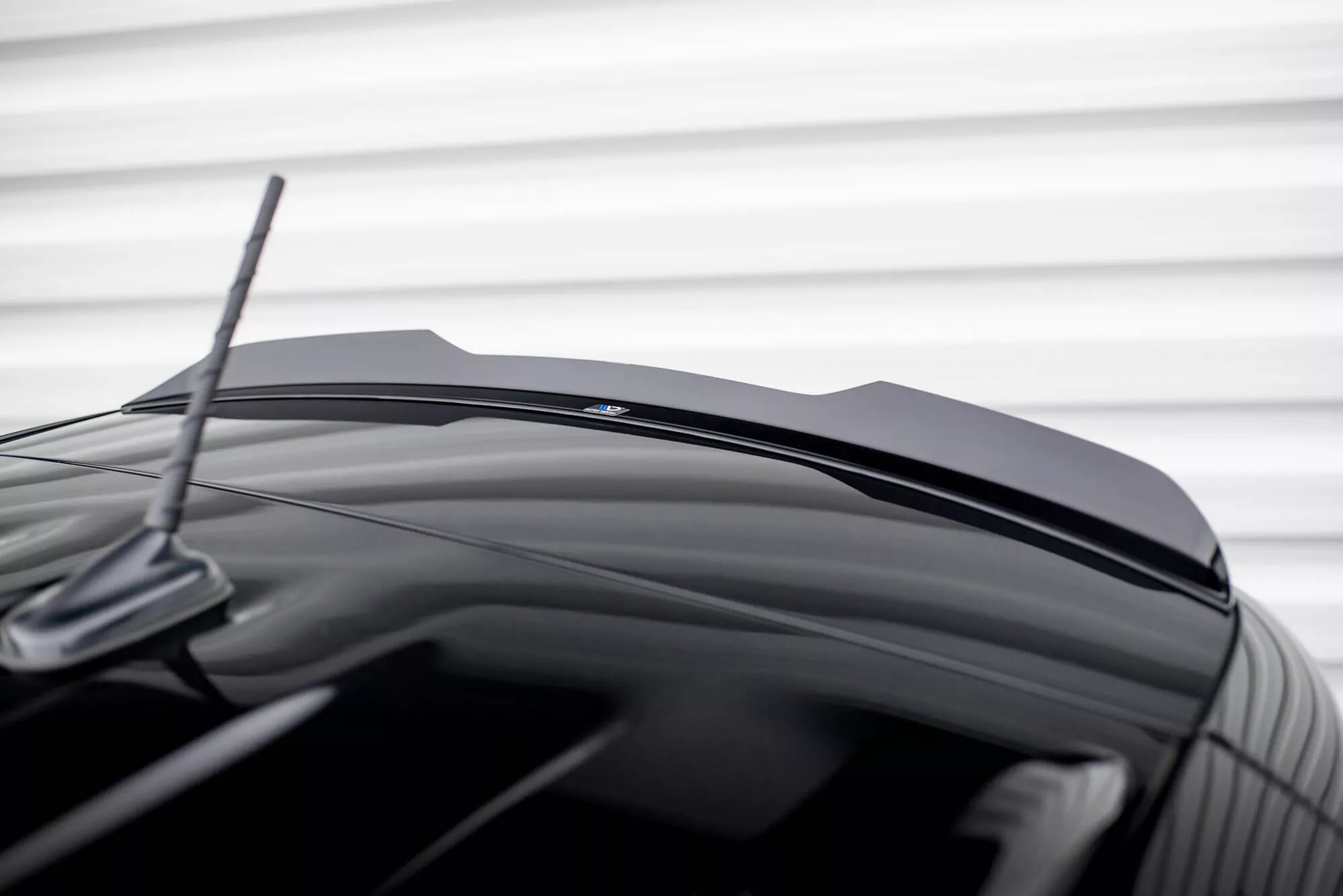 Spoiler CAP Für Seat Arona FR Mk1 Schwarz Hochglanz