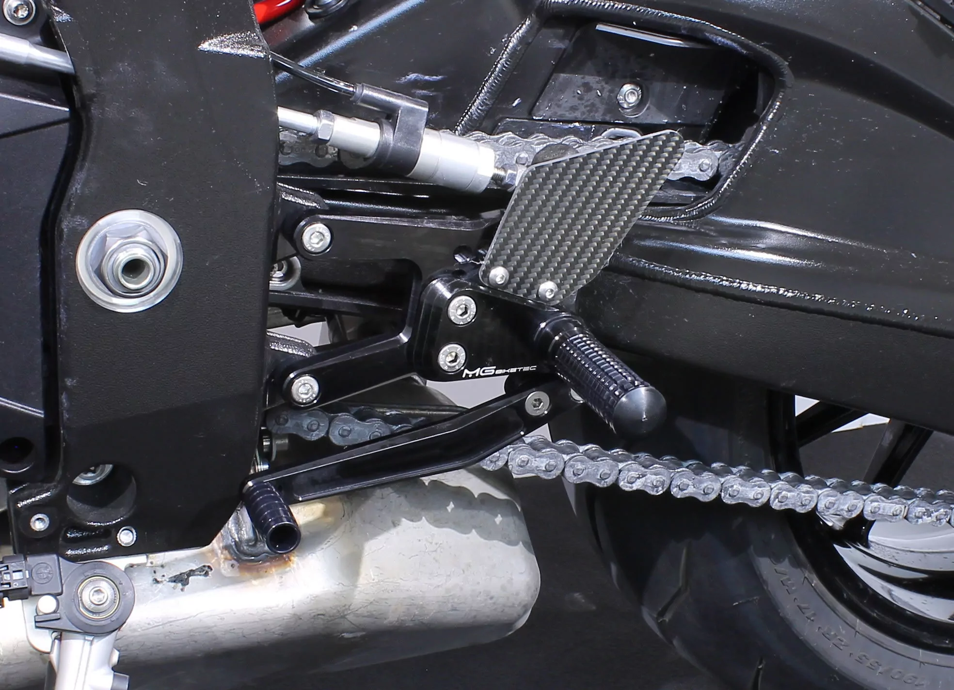 MG Biketec Sportfussrastenanlage / Rastenanlage / Fußrastenanlage mit ABE, gültig in D - A - CH für BMW S 1000 R ab 2014-2016