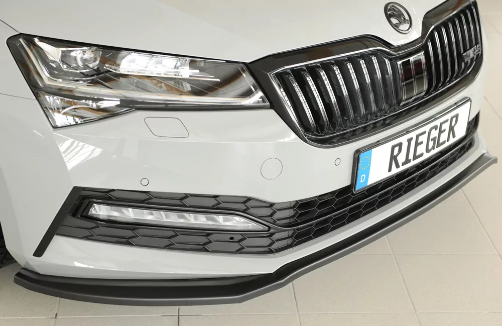 Rieger Spoilerschwert matt schwarz für Skoda Superb III (3T/3V) Combi 08.19- (ab Facelift 2)