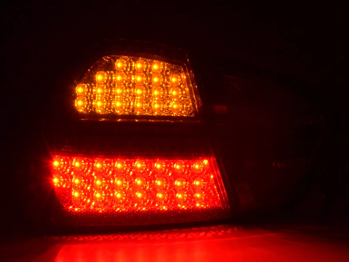 LED Rückleuchten Set BMW 3er Limousine Typ E90 Bj. 05-08 schwarz/rot