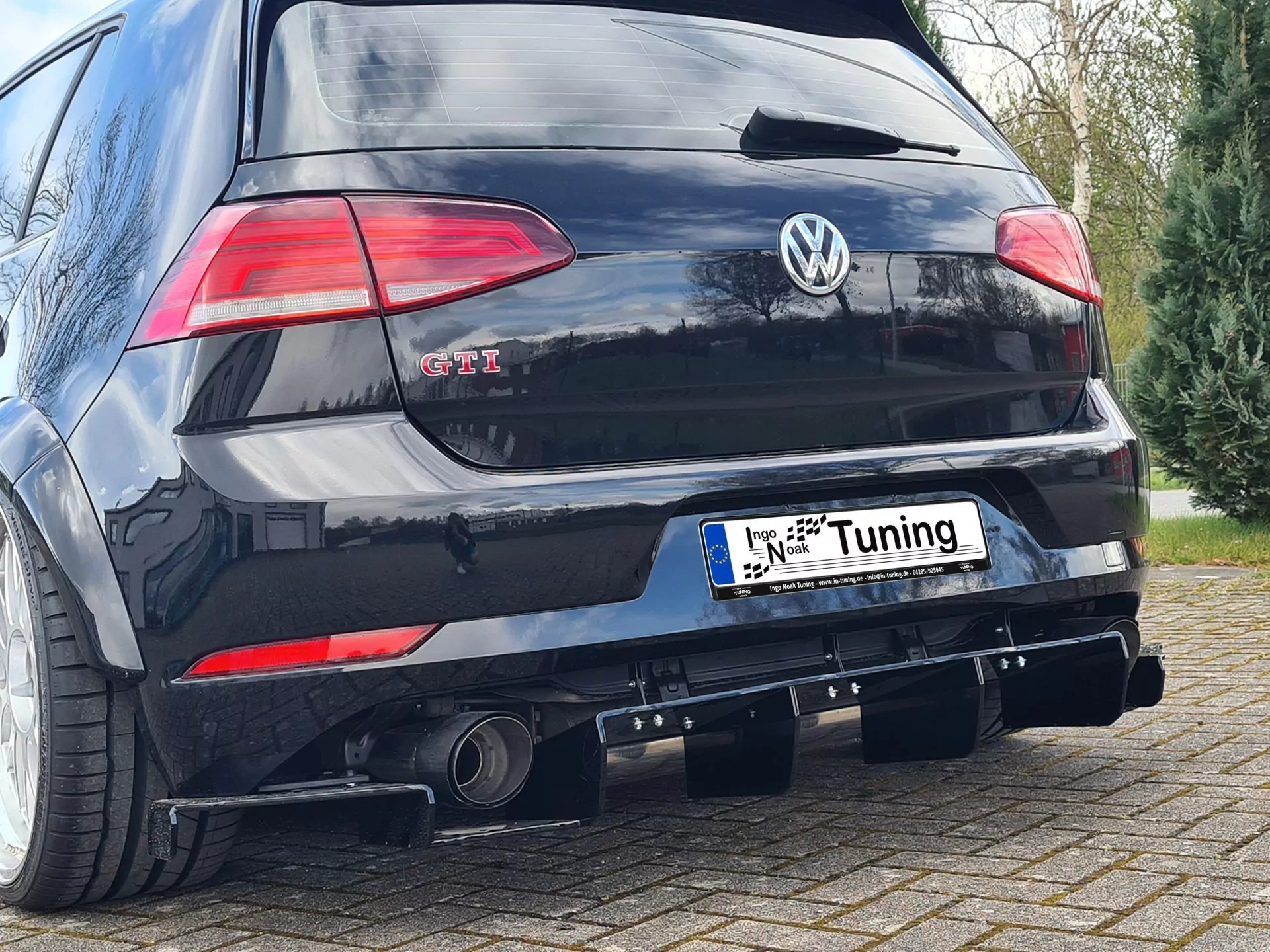 Gefräster Heckansatz mit Seitenteilen für VW Golf 7 GTI Facelift