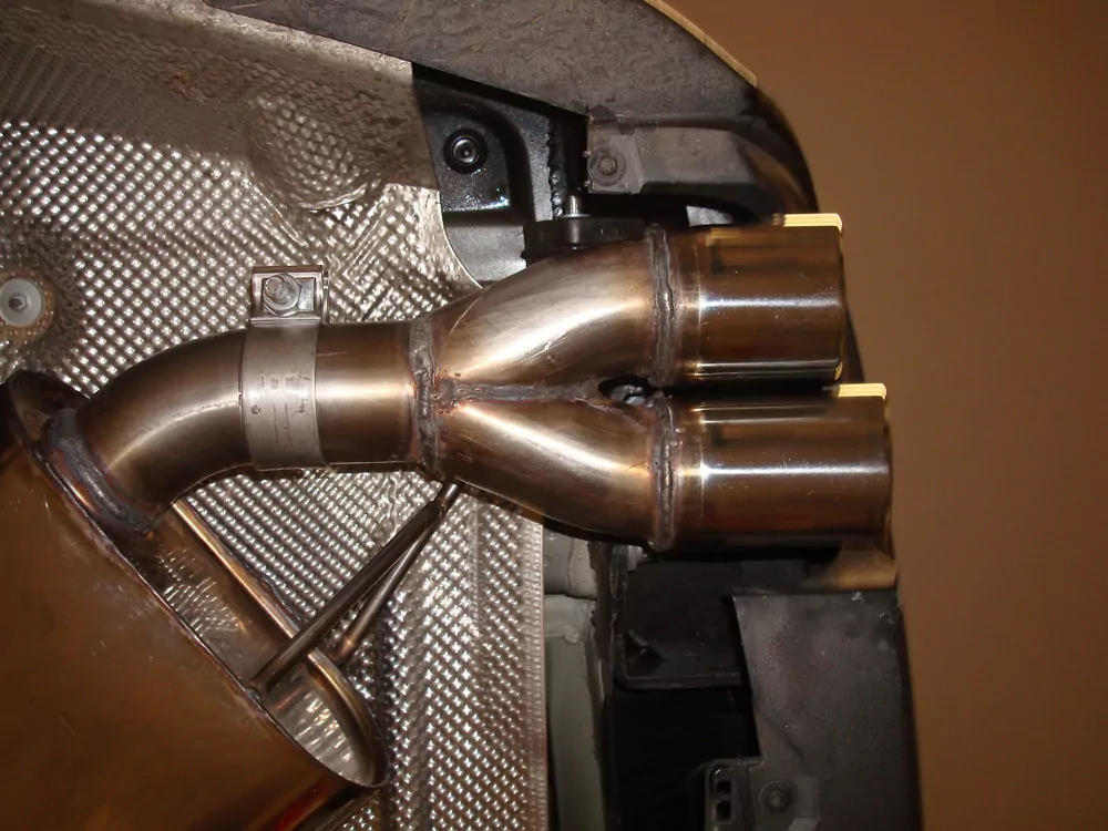 BMW E90/91/92 - 320d  Endschalldämpfer - 2x76 Typ 17