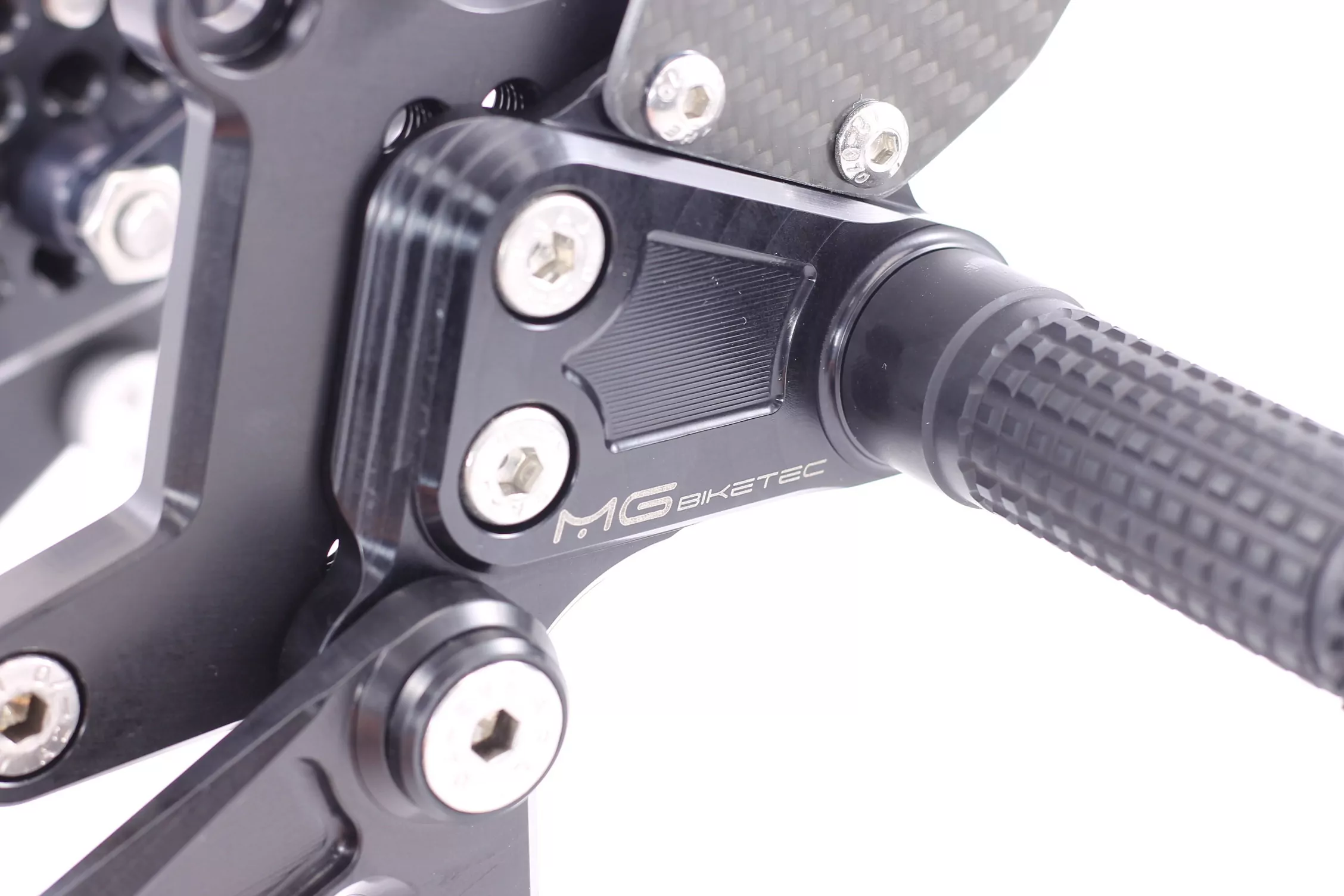 MG Biketec Sportfussrastenanlage / Rastenanlage / Fussrastenanlage mit ABE, gültig in D - A - CH für KTM 1290 Super Duke GT ab 2016-2020