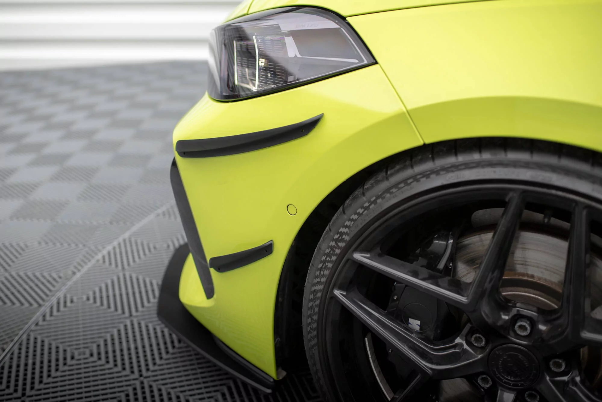 StoĂźstangenflĂĽgel Vorne (Canards) BMW 1er F40 M-Paket / M135i