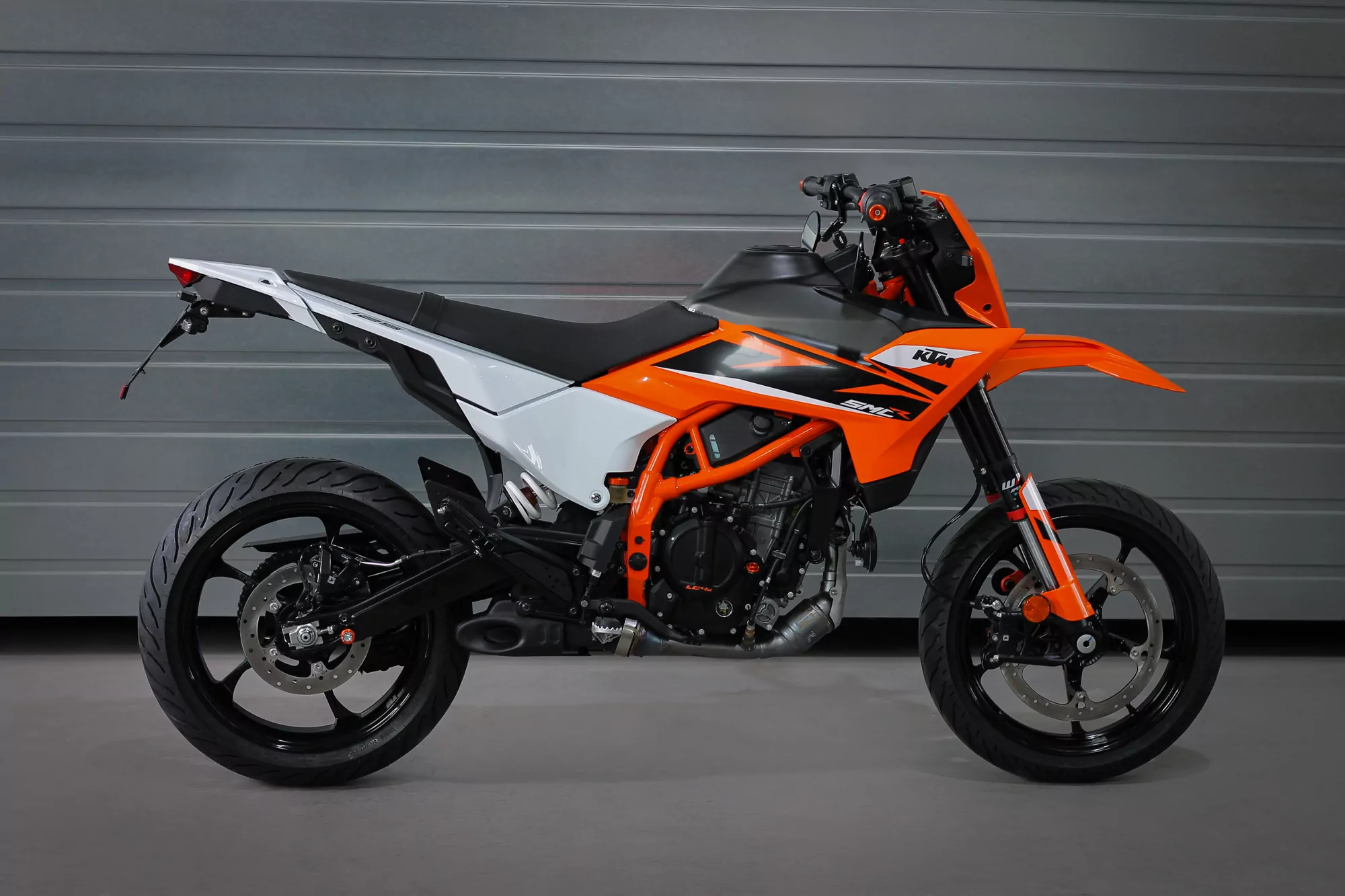 MG Biketec Kennzeichenhalter für KTM 125 SMC R ab 2025