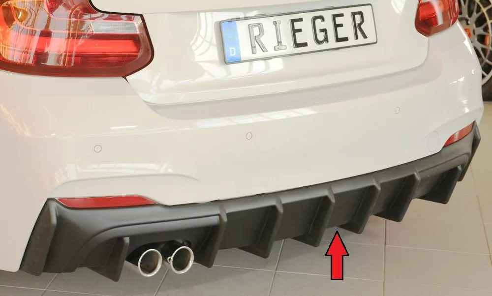 Rieger Heckeinsatz matt schwarz für BMW 2er F22  (1C) Coupé 03.14-06.17 (bis Facelift)