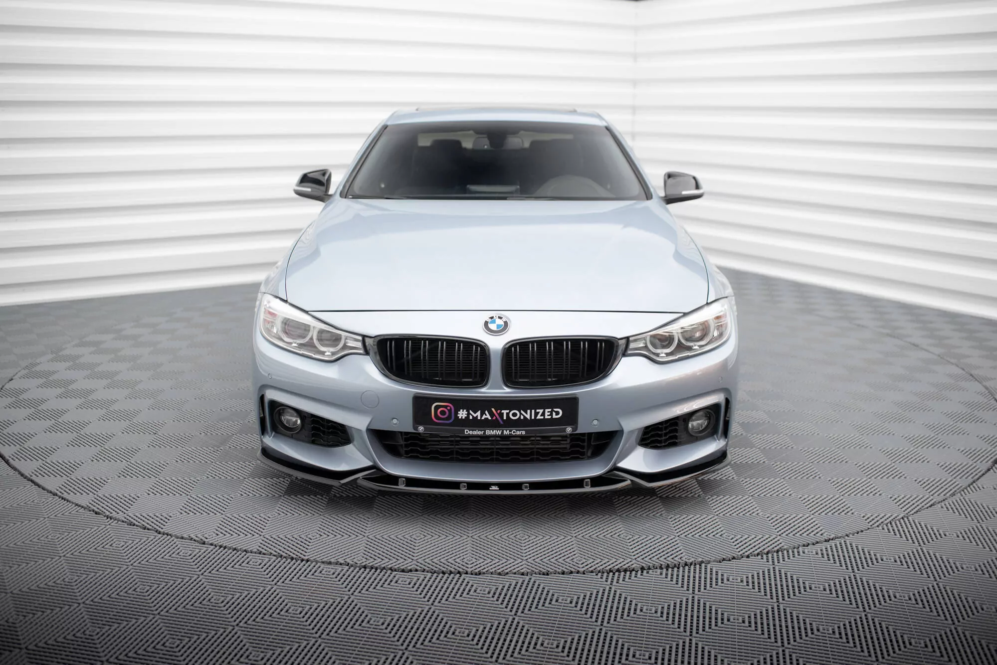 Front Ansatz V.3 Für BMW 4er Coupe / Gran Coupe / Cabrio M-Paket F32 / F36 / F33 Schwarz Hochglanz