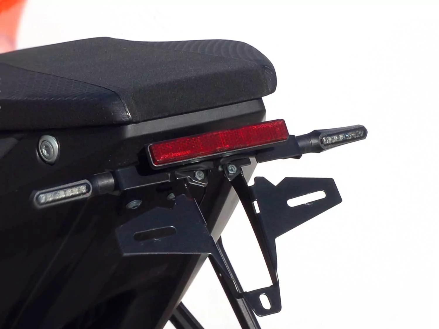 Kennzeichenhalter IQ5RB für KTM Duke 990 (2024-2025) Rücklicht-Blinker