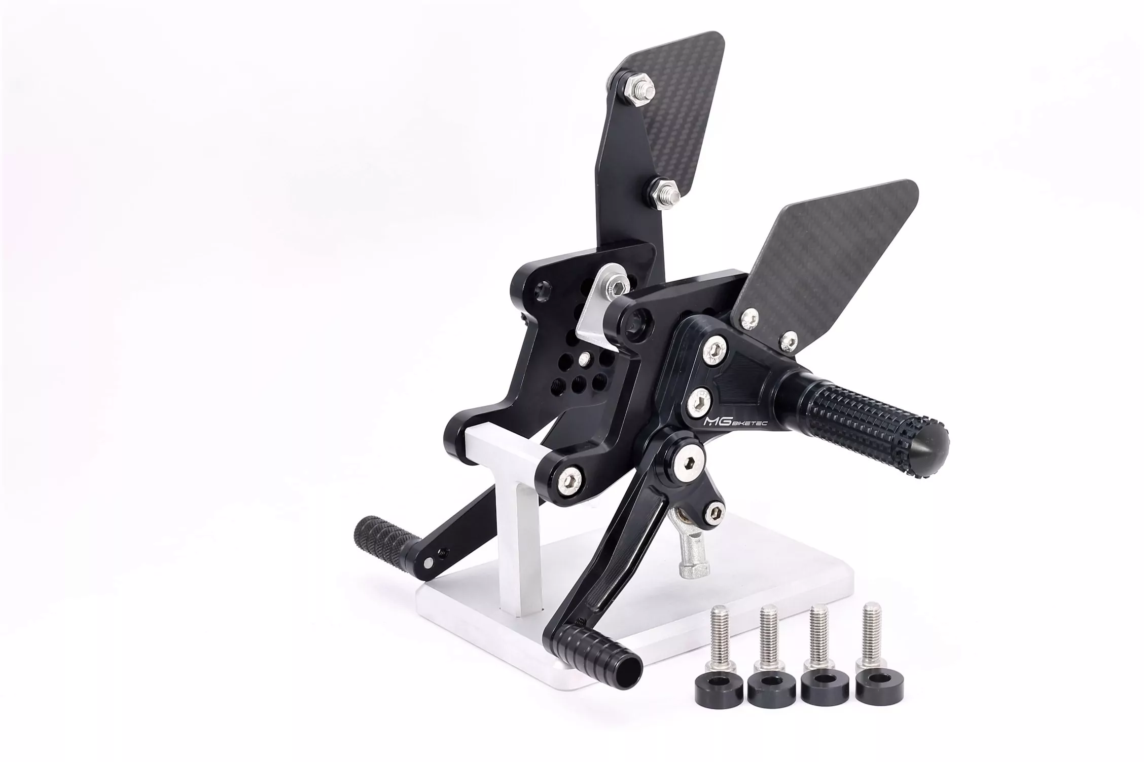 MG Biketec Sportfussrastenanlage / Rastenanlage / Fußrastenanlage mit ABE, gültig in D - A - CH für Triumph Speed Triple 1050 ab 2005-2007